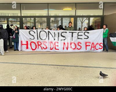 Paris, France, Group Pro-Palestians University Students Protesting Against Sionists on Campus, University of Paris Nouvelle Sorbonne, public protests Stock Photo