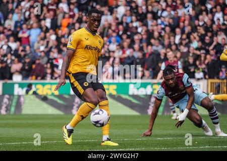 Wolverhampton, UK. 06th Apr, 2024. Wolverhampton, England, April 6th 2024: Toti (24 Wolves) on the ball during the Premier League football match between Wolverhampton Wanderers and West Ham United at Molineux stadium in Wolverhampton, England (Natalie Mincher/SPP) Credit: SPP Sport Press Photo. /Alamy Live News Stock Photo