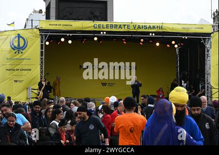 London, UK. 6th Apr, 2024. Speaker Mayor Of London, Sadiq Khan at the Sikh 'Vaisakhi festival 2024', watching performances and being provided with free tea and food by the Sikh community in Trafalgar Square, London, UK. Credit: See Li/Picture Capital/Alamy Live News Stock Photo