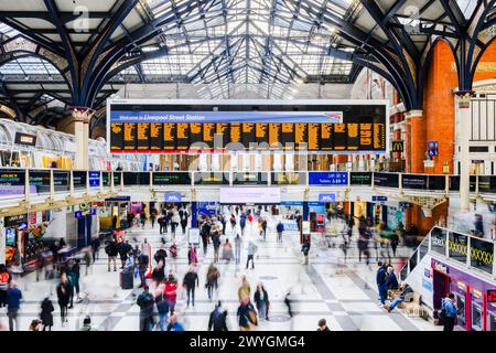 London, UK - March 24, 2024; Blurred commuters movng through concorse of Liverpool Street Station during rush hour Stock Photo