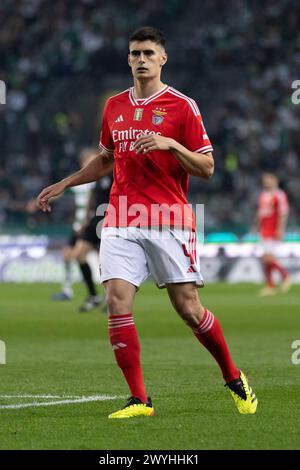 April 06, 2024. Lisbon, Portugal. Benfica's defender from Portugal Antonio Silva (4) in action during the game of the Matchday 28 of Liga Portugal Betclic, Sporting CP vs SL Benfica Credit: Alexandre de Sousa/Alamy Live News Stock Photo