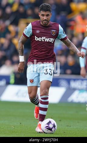 Wolverhampton, UK. 6th Apr, 2024. Emerson Palmieri of West Ham United during the Premier League match at Molineux, Wolverhampton. Picture credit should read: Andrew Yates/Sportimage Credit: Sportimage Ltd/Alamy Live News Stock Photo