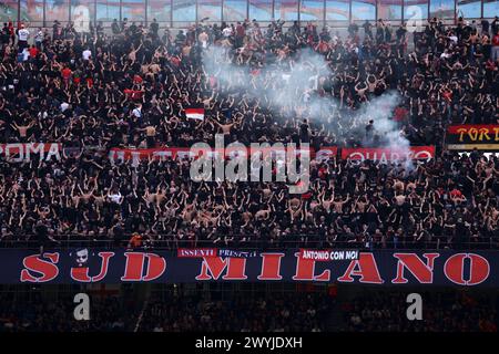 Milano, Italy. 06th Apr, 2024. Supporters of Ac Milan during the Serie A football match beetween Ac Milan and Us Lecce at Stadio Giuseppe Meazza on April 6, 2024 in Milano, Italy . Credit: Marco Canoniero/Alamy Live News Stock Photo