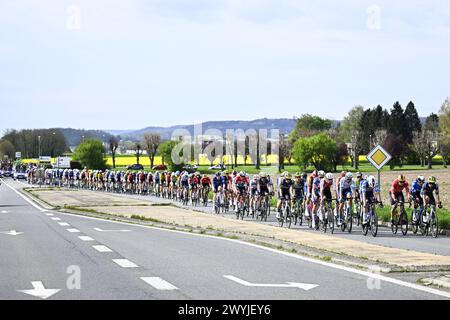 Roubaix, France. 07th Apr, 2024. Illustration picture taken of the peloton during the men's elite race of the 'Paris-Roubaix' cycling event, 260,0km from Compiegne to Roubaix, France on Sunday 09 April 2023. BELGA PHOTO JASPER JACOBS Credit: Belga News Agency/Alamy Live News Stock Photo