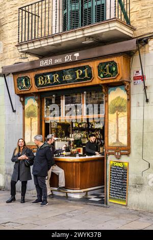 Spain, Catalonia, Barcelona, Barrio Gotico district, Bar del Pi on the placa de Sant Josep Oriol Stock Photo