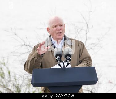 Dundalk, United States of America. 05 April, 2024. U.S. Senator Ben Cardin, D-MD, delivers remarks during a visit to the Francis Scott Key Bridge disaster site with U.S President Joe Biden at Sollers Point, April 5, 2024 in Dundalk, Maryland.  Credit: Joe Andrucyk/MDGovpics/Alamy Live News Stock Photo