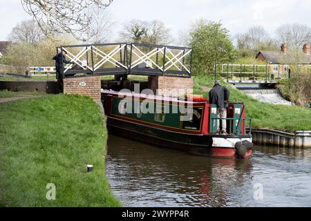 A narrowboat at Kingswood Junction, Stratford-upon-Avon Canal, Lapworth, Warwickshire, UK Stock Photo