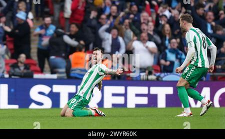 LONDON, ENGLAND - APRIL 7: Dale Taylor of Wycombe Wanderers celebrating his goal to make it 1-1 during the Bristol Street Motors Trophy Final between Peterborough United and Wycombe Wanderers at Wembley Stadium on April 7, 2024 in London, England. (Photo by Dylan Hepworth/MB Media) Stock Photo