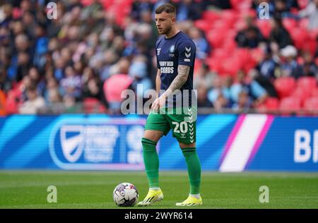 LONDON, ENGLAND - APRIL 7: Dale Taylor of Wycombe Wanderers warming up prior to the Bristol Street Motors Trophy Final between Peterborough United and Wycombe Wanderers at Wembley Stadium on April 7, 2024 in London, England. (Photo by Dylan Hepworth/MB Media) Stock Photo