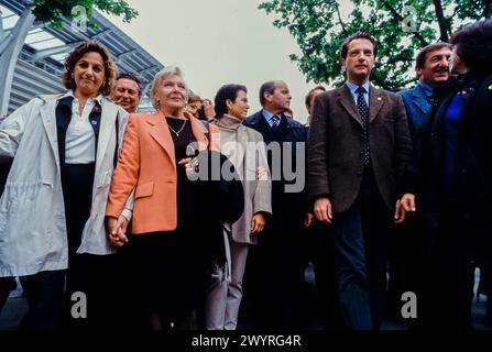 Paris, France, AIDS March, 'Marche Pour la Vie' (AIDES), Act Up , and other NGO's, 1994, Line RENAUD (SIDACTION) Stock Photo
