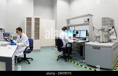 Environmental Scanning Electron Microscope ESEM QuantaTM 250 FEG provides access to studies of wet biological samples, nano-bio composites and nano-fluidic phenomena Studies of real-time redox chemistry involving nano-objects and the imaging of fluids under microfluidic conditions are some of the topics, in which the ESEM is playing a key role Tripod polishing, classical ion milling and ultrasonic processing are available in the lab for material science samples preparation, CIC nanoGUNE, Nano science Cooperative Research Center, Donostia, San Sebastian, Gipuzkoa, Basque Country, Spain. Stock Photo