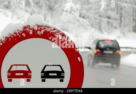 Snow covered road, Udana pass, Oñati. Guipúzcoa, Spain. Stock Photo