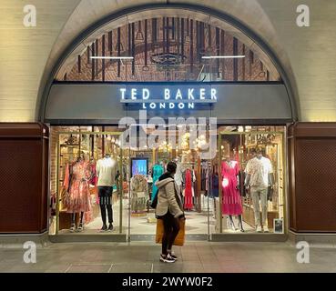 The Ted baker store at London Bridge, in London, one of the 15 stores which will be closing. The joint administrators for the company behind Ted Baker has confirmed 11 UK stores will be closed by April 19, resulting in the loss of about 120 store roles. Picture date: Monday April 8, 2024. Stock Photo