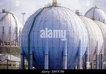 Butane gas tanks, distribution plant. El Musel, port of Gijón. Spain. Stock Photo