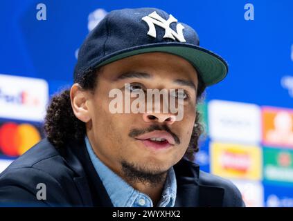 London, UK. 08th Apr, 2024. Soccer: Champions League, FC Arsenal - Bayern Munich, quarter-final, first leg. FC Bayern press conference at the Emirates Stadium. Leroy Sane from Munich on the podium. Credit: Sven Hoppe/dpa/Alamy Live News Stock Photo