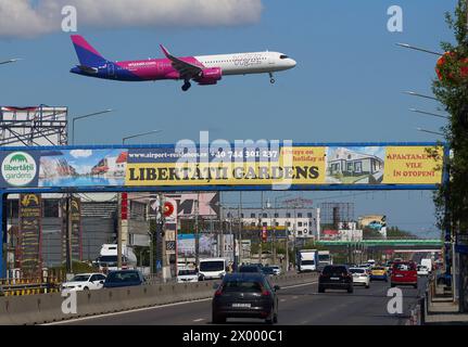 Bucharest, Romania. 8th Apr, 2024: Flight Stockholm to Bucharest, W43202, of the low cost airline Wizz Air lands at Bucharest Henri Coanda Internation Stock Photo