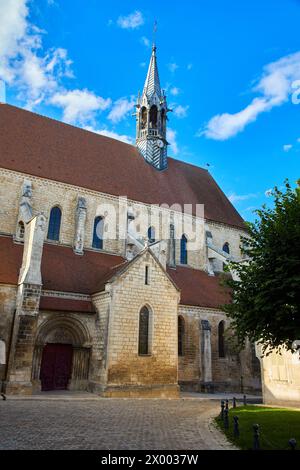 Collégiale Saint-Martin, Chablis, Yonne, Bourgogne, Burgundy, France, Europe. Stock Photo