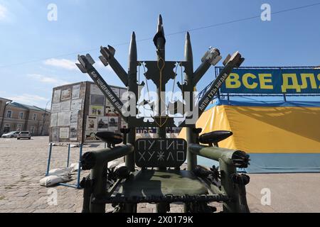 Non Exclusive: KHARKIV, UKRAINE - APRIL 5, 2024 - The armchair made of the fragments of shells, rockets and military vehicles which Russian occupiers Stock Photo