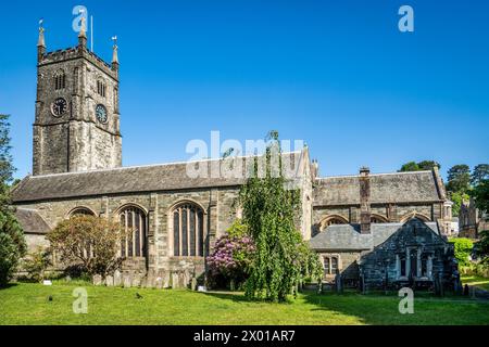 St Eustachius Parish Church and churchyard, in the centre of Tavistock, Devon Stock Photo