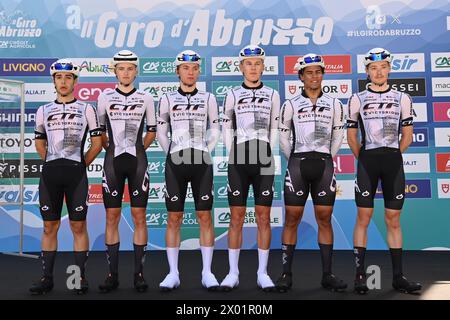 Vasto, Italia. 09th Apr, 2024. CTF VICTORIOUS Team gestures as he awaits the start of the Giro d'Abruzzo, stage from Vasto to Pescara (161 km) - Abruzzo - Tuesday, April 9, 2024. Sport - cycling . (Photo by Massimo Paolone/Lapresse) Credit: LaPresse/Alamy Live News Stock Photo