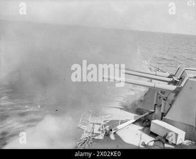 HMS CEYLON VISITS COLOMBO. 5 JANUARY 1944. THE COLONY CLASS CRUISER HMS ...