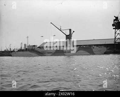 THE NAVY'S LANDING CRAFT (FLAK) 37. 24 SEPTEMBER 1943, TILBURY DOCKS ...