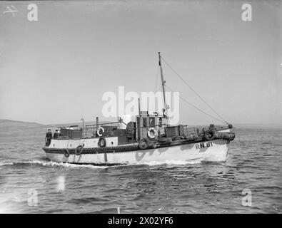 MERCY SHIPS OF THE ROYAL NAVY. 18 MAY 1943, GREENOCK. HOSPITAL SHIPS OF THE ROYAL NAVY SPECIALLY EQUIPPED TO TAKE WOUNDED MEN FROM SHIP TO SHORE WITH ALL POSSIBLE SPEED AND COMFORT. - An ex-Ferry boat which has been converted into a hospital boat Stock Photo