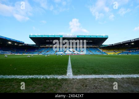 LEEDS, ENGLAND - APRIL 09: General view inside the stadium prior to the Sky Bet Championship match between Leeds United and Sunderland at Elland Road Stadium on April 09, 2024 in Leeds, England. (Photo By Francisco Macia/Photo Players Images) Stock Photo