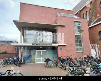 French lyceum 'Lycée Français Vincent van Gogh' at Scheveningseweg in the city of The Hague, Netherlands. Stock Photo