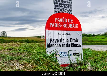 Mons En Pevele, France. 07th Apr, 2024. Pave de la Croix blanche et du Blocus in Mons-en-Pevele pictured during the men's elite race of the 'Paris-Roubaix' cycling event, 260,0km from Compiegne to Roubaix, France, on Monday 7 April 2024 in Mons-en-Pevele, France . Credit: sportpix/Alamy Live News Stock Photo