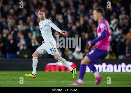 LEEDS, ENGLAND - APRIL 09: Patrick Bamford Centre-Forward of Leeds United in action during the Sky Bet Championship match between Leeds United and Sunderland at Elland Road Stadium on April 09, 2024 in Leeds, England. (Photo By Francisco Macia/Photo Players Images) Stock Photo