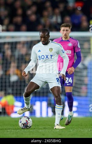 LEEDS, ENGLAND - APRIL 09: Glen Kamara Central Midfield of Leeds United in action during the Sky Bet Championship match between Leeds United and Sunderland at Elland Road Stadium on April 09, 2024 in Leeds, England. (Photo By Francisco Macia/Photo Players Images) Stock Photo