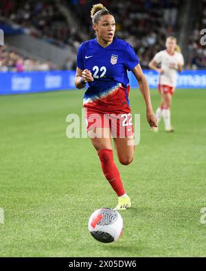 Columbus, Ohio United States. 9th April, 2024. USA forward Trinity Rodman (22) carries the ball against Canada in the final match of the SHeBelieves Cup in Columbus, Ohio, USA. Credit: Brent Clark/Alamy Live News Stock Photo