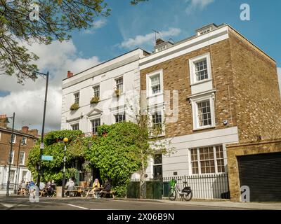 The Hemingford Arms, known locally as 'The Hemmy', is a characterful local pub in Hemingford Road, Barnsbury, Islington, London. Built in 1855, the bu Stock Photo