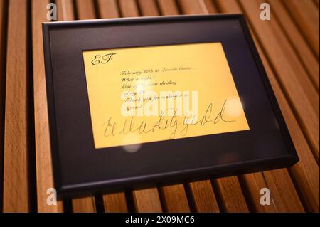 New York, USA. 10th Apr, 2024. Ella Fitzgerald signed Thank You card on display during Julian's Auctions 'Tony Bennett: A Life Well Lived' auction exhibition opening preview at Jazz at Lincoln Center, New York, NY, April 10, 2024.(Photo by Anthony Behar/Sipa USA) Credit: Sipa USA/17�Թ����� Live News Stock Photo
