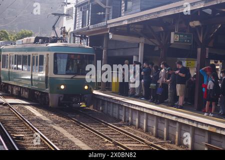Enoden Train at Hase Station, Kamakura, Kanagawa Prefecture, Japan ...