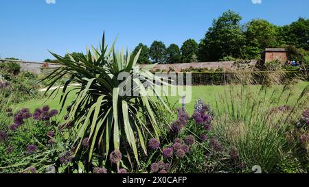 gardens packwood house farmhouse stately home  national trust warwickshire england uk Stock Photo