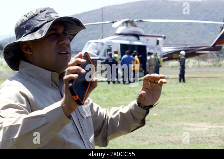 Bell 412 firefighting helicopter in the Serranía de Cuenca Stock Photo ...
