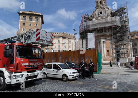 Rome, Italy. 10th Apr, 2024. Firefighters arrive at the protest site (Photo by Matteo Nardone/Pacific Press) Credit: Pacific Press Media Production Corp./Alamy Live News Stock Photo