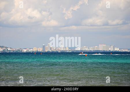 Landscape view of koh larn island popular tropical beach in Chonburi province, Thailand Stock Photo