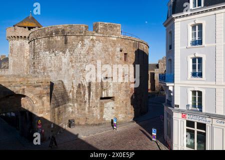 Saint Malo, France - June 09 2020: The Tour Quic-en-Groigne and the Petit Donjon in the continuity of the ramparts of Saint-Malo, are two towers of th Stock Photo