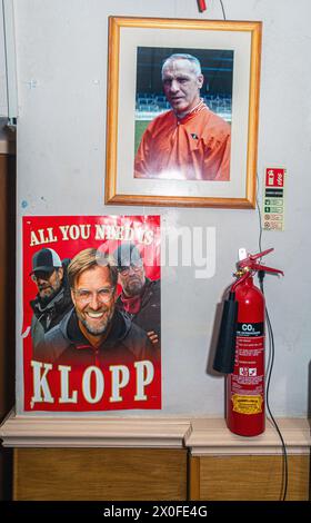 jurgen klopp and bill shankly two Liverpool legends hanging at LFC supporters club . Stock Photo