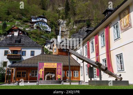 Hallstatt, Upper Austria, Austria. 12th Apr, 2024. Famous Austrian City of Hallstatt during the spring time. Hallstatt is a village on Lake Hallstatt's western shore in Austria's mountainous Salzkammergut region. Its 16th-century Alpine houses and alleyways are home to cafes and shops. The city is especially popular with Chinese tourists; so popular in fact, that China built a replica of the city, which opened in 2012. (Credit Image: © Andreas Stroh/ZUMA Press Wire/Alamy Live News) EDITORIAL USAGE ONLY! Not for Commercial USAGE! Stock Photo