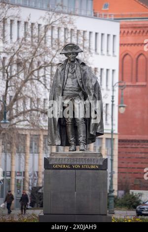 General Stuben, German good American Patriot, Revolutionary War, US History, Continental Arm, Bronze Statue, Lafayette Park