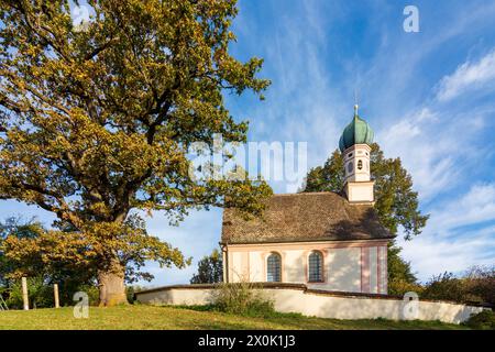 Murnau am Staffelsee, church Ramsachkircherl, Pfaffenwinkel, Upper Bavaria, Bavaria, Germany Stock Photo