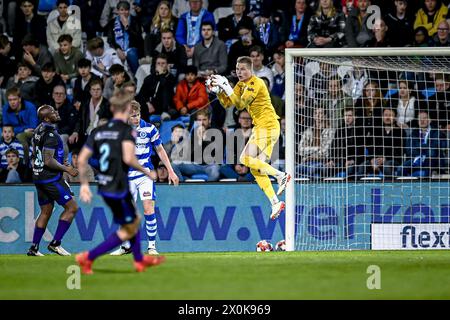 Doetinchem, Nederland. 12th Apr, 2024. DOETINCHEM, 12-04-2024, Stadium De Vijverberg, football, Dutch Eredivisie, season 2023/2024, Match between De Graafschap and Telstar. De Graafschap goalkeeper Thijs Jansen Credit: Pro Shots/Alamy Live News Stock Photo