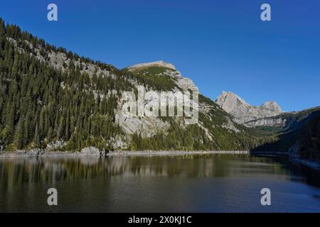 Austria, Salzburg province, Pinzgau, Weißbach near Lofer, Kallbrunnalm, Dießbachstausee, behind it Großer Hundstod Stock Photo