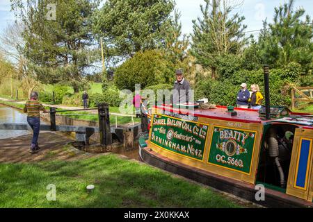 Narrowboat Beatty in the livery of the Samuel Barlow Coal company ...