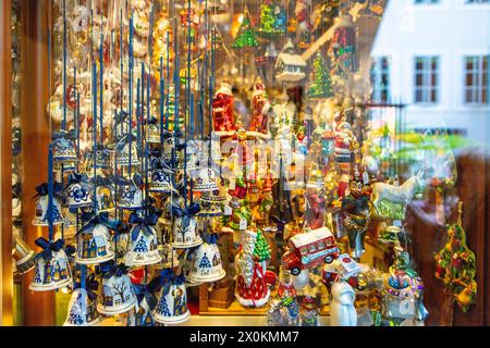 Christmas Market in Salzburg, Austria, Weihnachtsschmuck Stock Photo