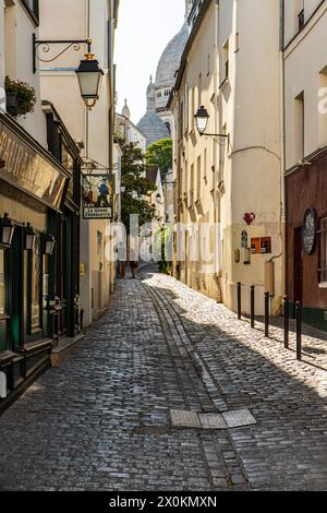 Rue Saint Rustique, Montmartre, Paris, France Stock Photo